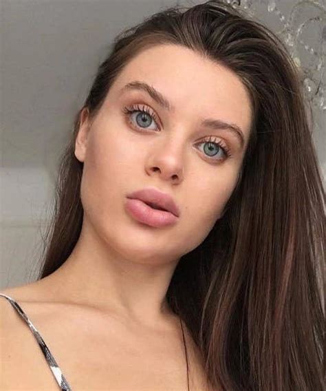 who is lana rohdes|Lana Rhoades Deeply Ashamed Of Being No. 1 Porn。